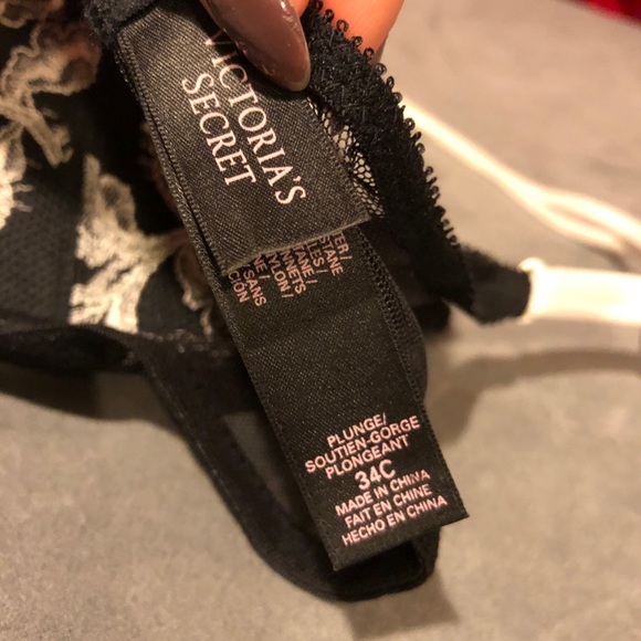 Victoria’s Secret Push-Up Bra 34C - Picture 4 of 4